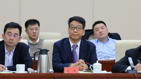 1月14日，，，，，，，，集团党委书记王冲参与天津市十八届人大三次会议并在武清区代表团审议中讲话